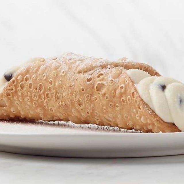 Cannoli Siciliani.